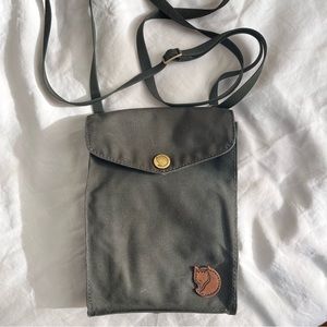 Fjallraven pocket bag